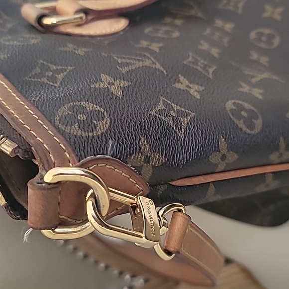 Louis Vuitton Classic Monogram Tote with Tan Accents - Picture 14 of 15